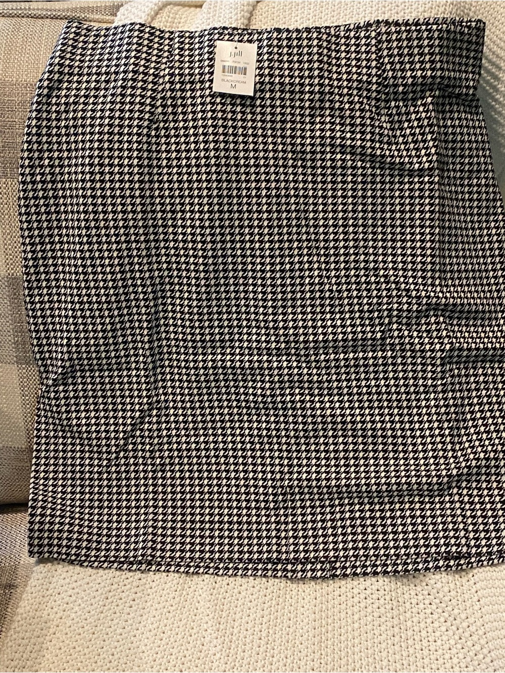 J. Jill Black and Cream Houndstooth Knit pencil skirt